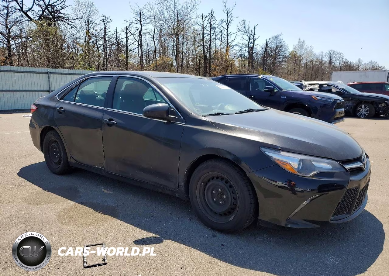 2016 Toyota Camry Hybrid Le VIN:4T1BD1FK7GU190583 - 4