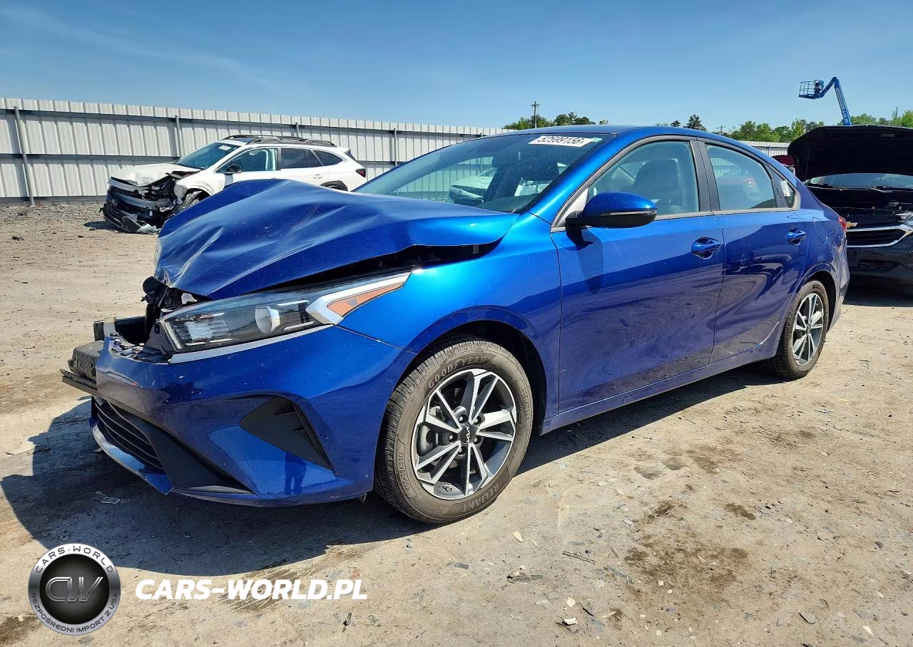 2022 Kia Forte Lxs – zdjęcie 1 z 12