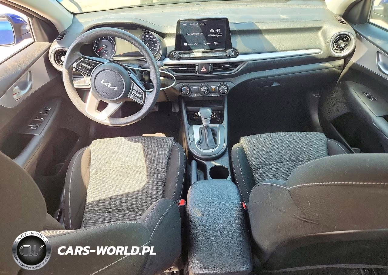 2022 Kia Forte Lxs VIN:3KPF24AD7NE467881 - 8