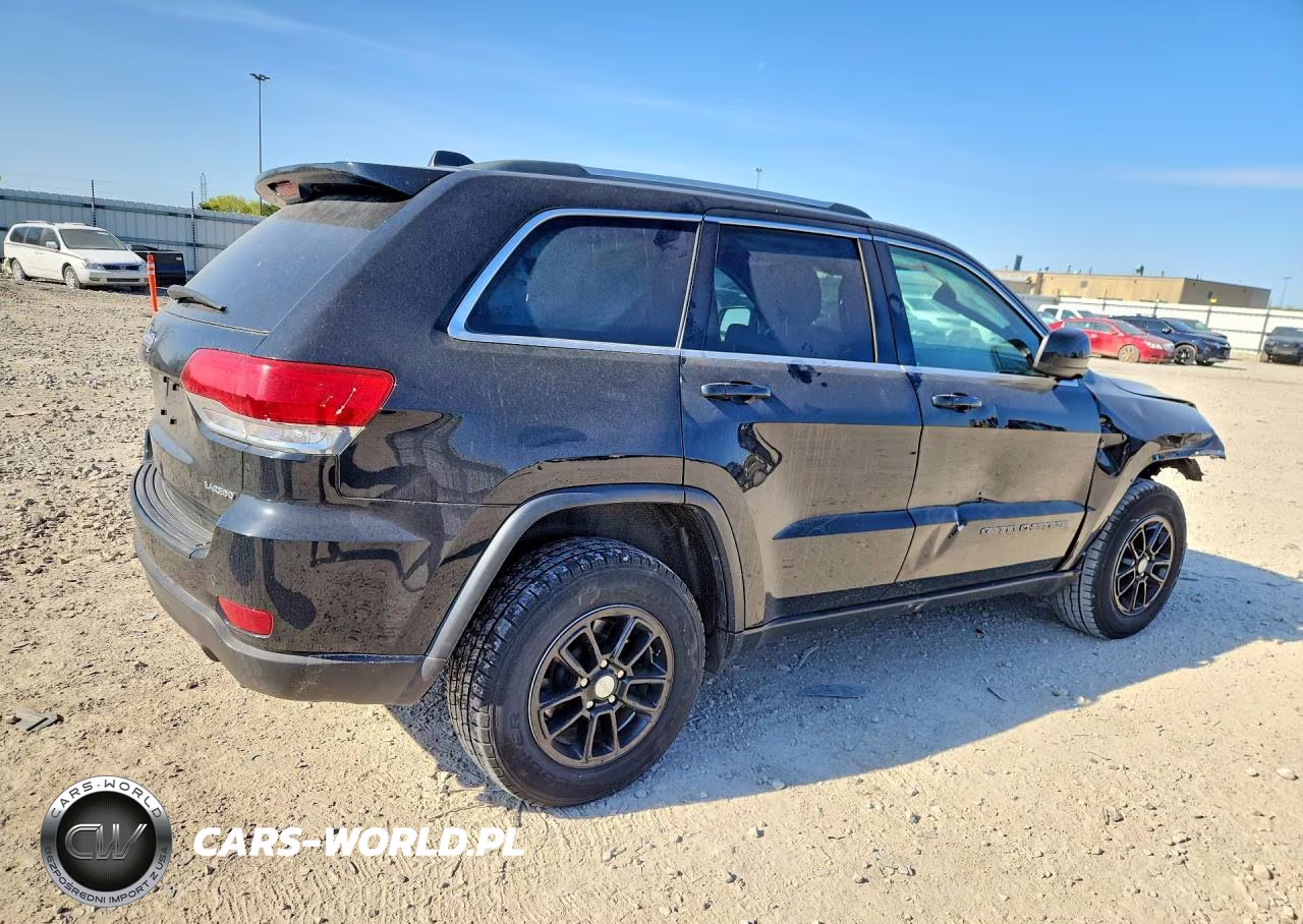 2018 Jeep Grand Cherokee Laredo VIN:1C4RJFAG6JC378455 - 3