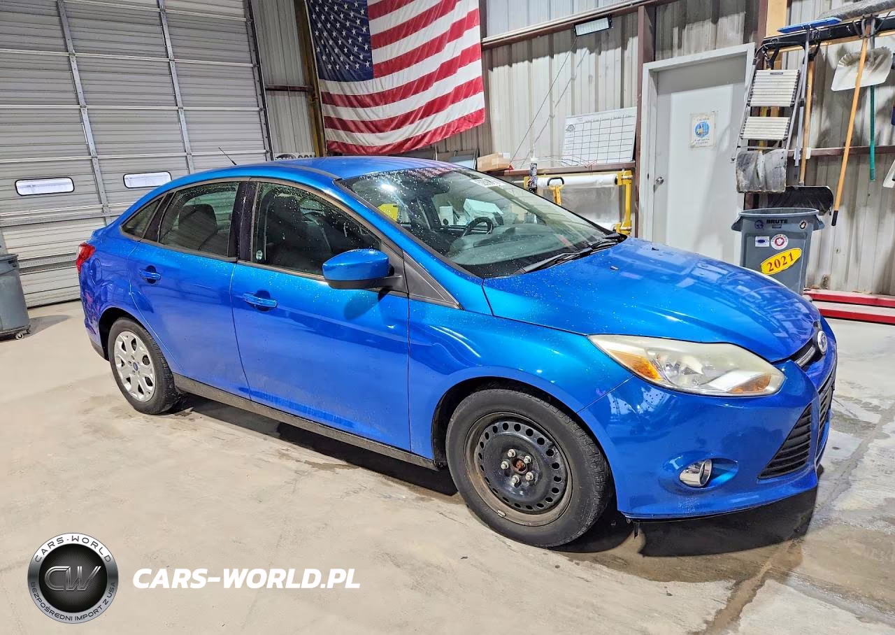 2012 Ford Focus Se VIN:1FAHP3F25CL119812 - 4
