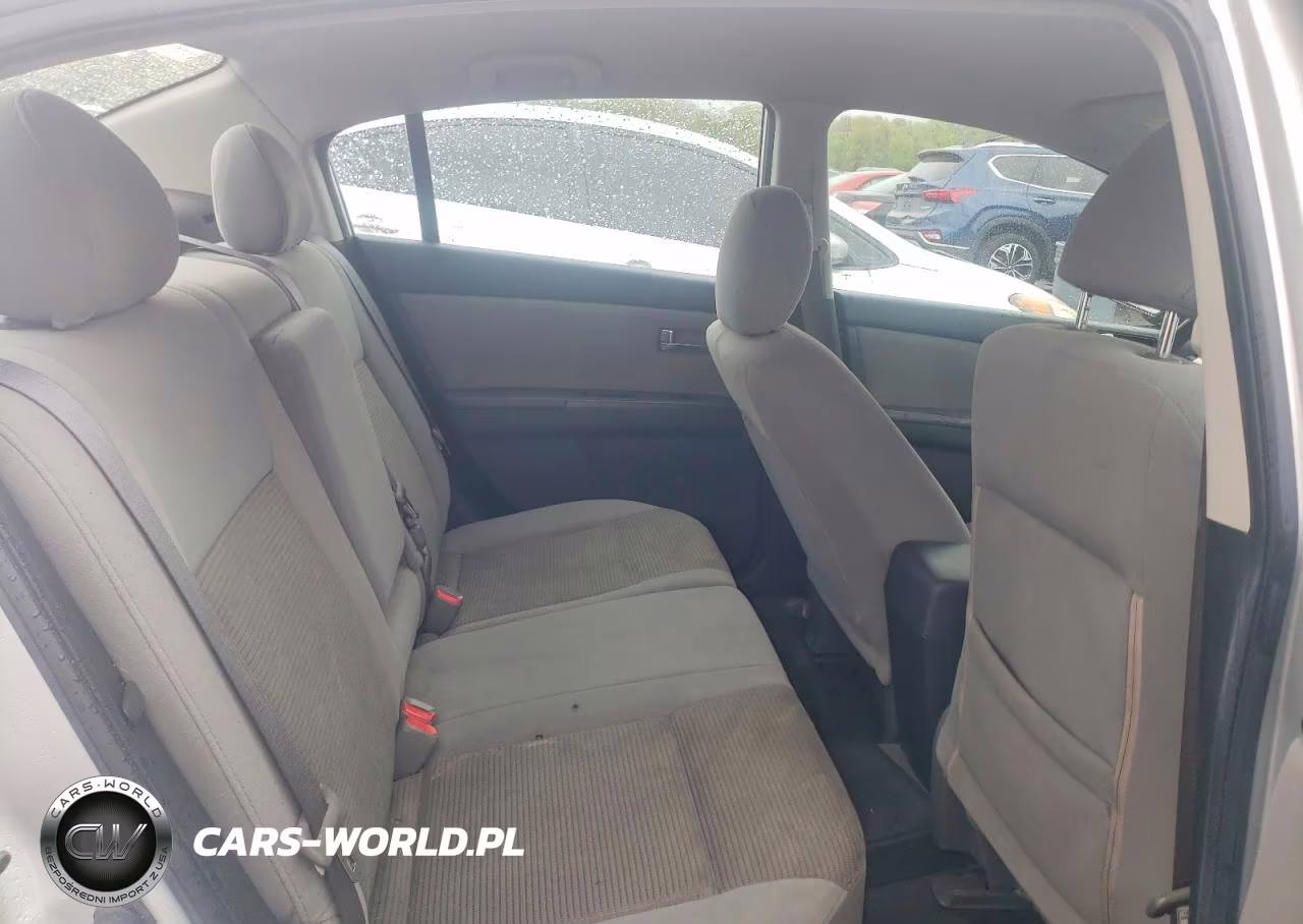 2011 Nissan Sentra 2.0 VIN:3N1AB6AP7BL717582 - 10