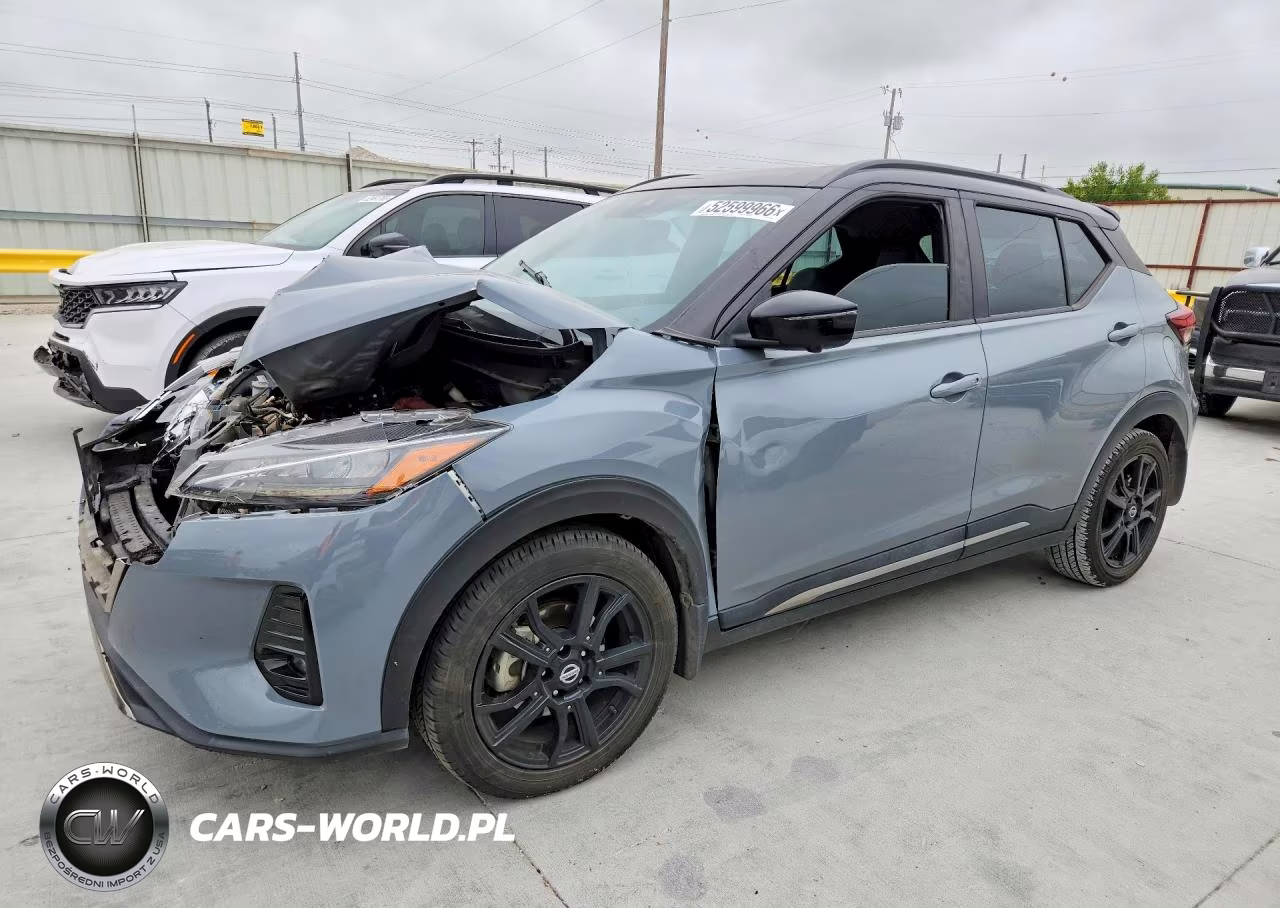 2021 Nissan Kicks Sr