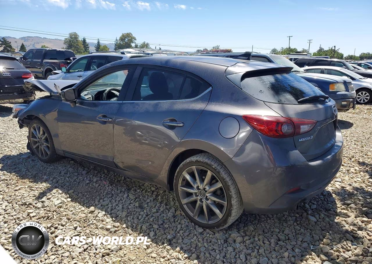 2018 Mazda 3 Touring VIN:3MZBN1L39JM256381 - 2