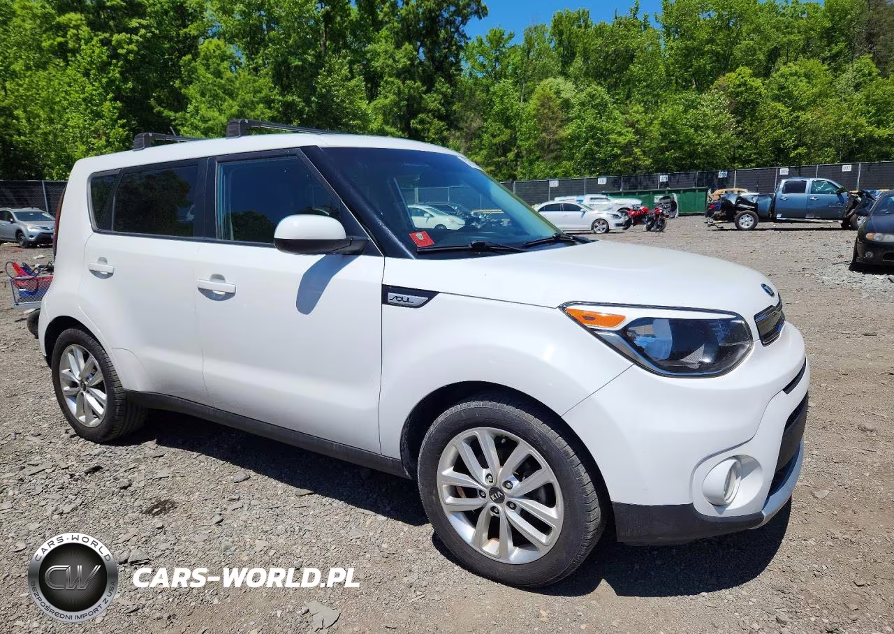 2018 Kia Soul + VIN:KNDJP3A51J7893249 - 4
