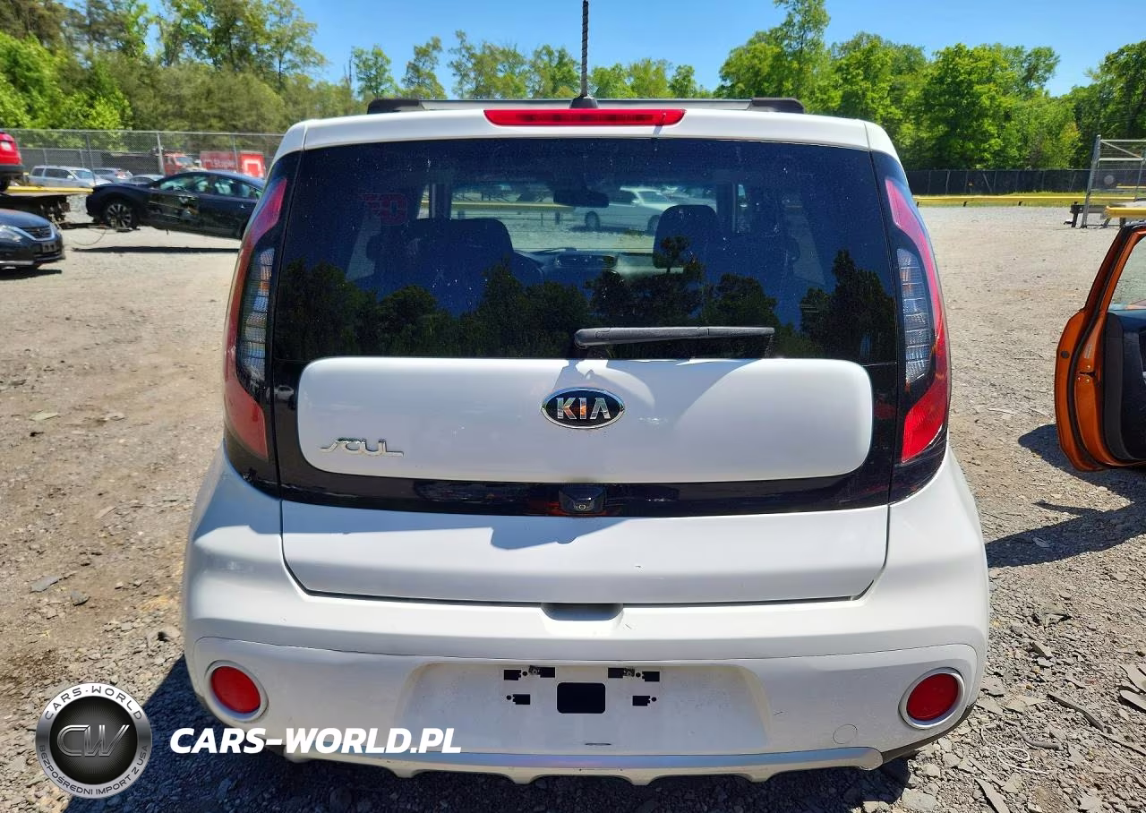 2018 Kia Soul + VIN:KNDJP3A51J7893249 - 6