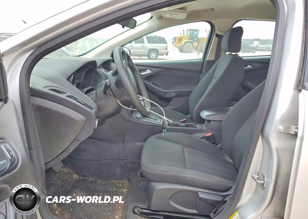 2016 Ford Focus Se VIN:1FADP3F27GL387071 - 7