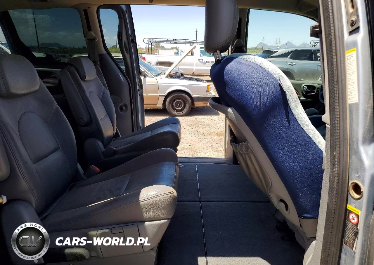 2005 Chrysler Town And Country Limited VIN:2C8GP64L95R209282 - 11