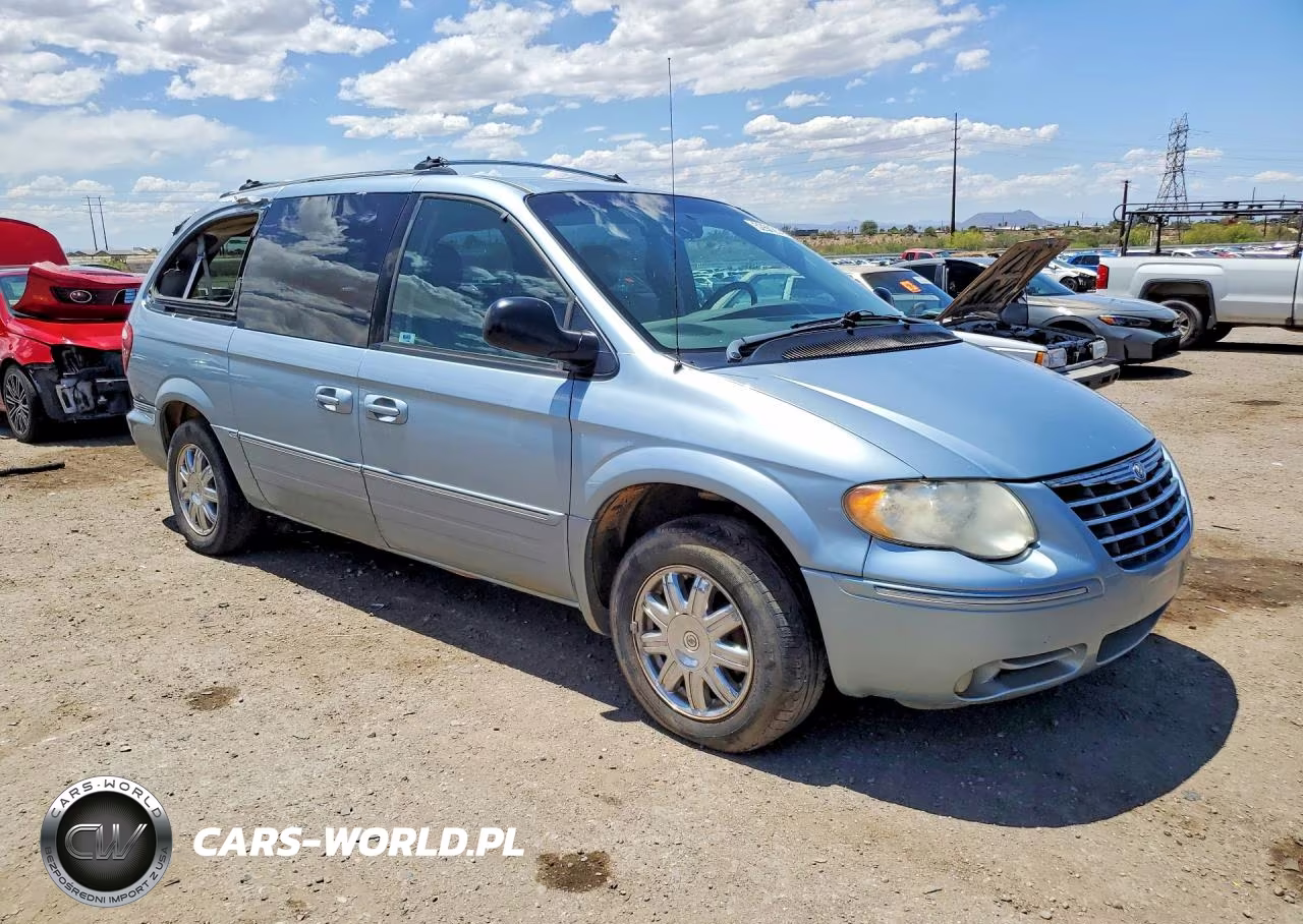 2005 Chrysler Town And Country Limited VIN:2C8GP64L95R209282 - 4