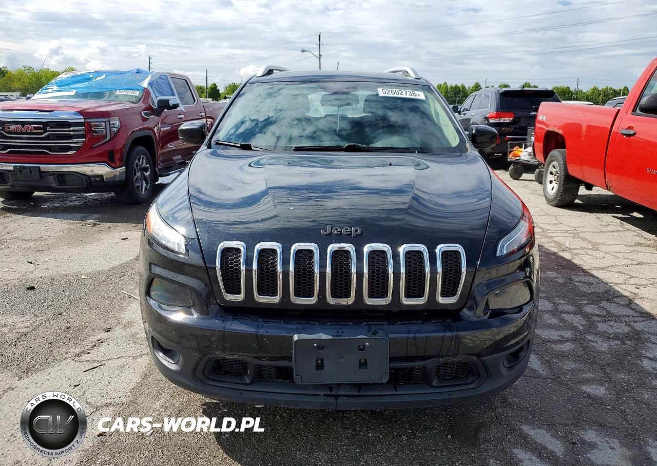 2015 Jeep Cherokee Latitude VIN:1C4PJLCB0FW637292 - 5