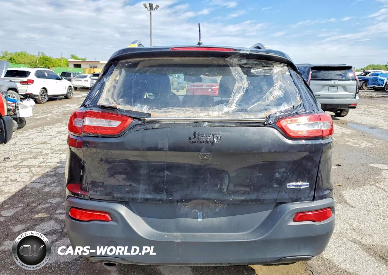 2015 Jeep Cherokee Latitude VIN:1C4PJLCB0FW637292 - 6