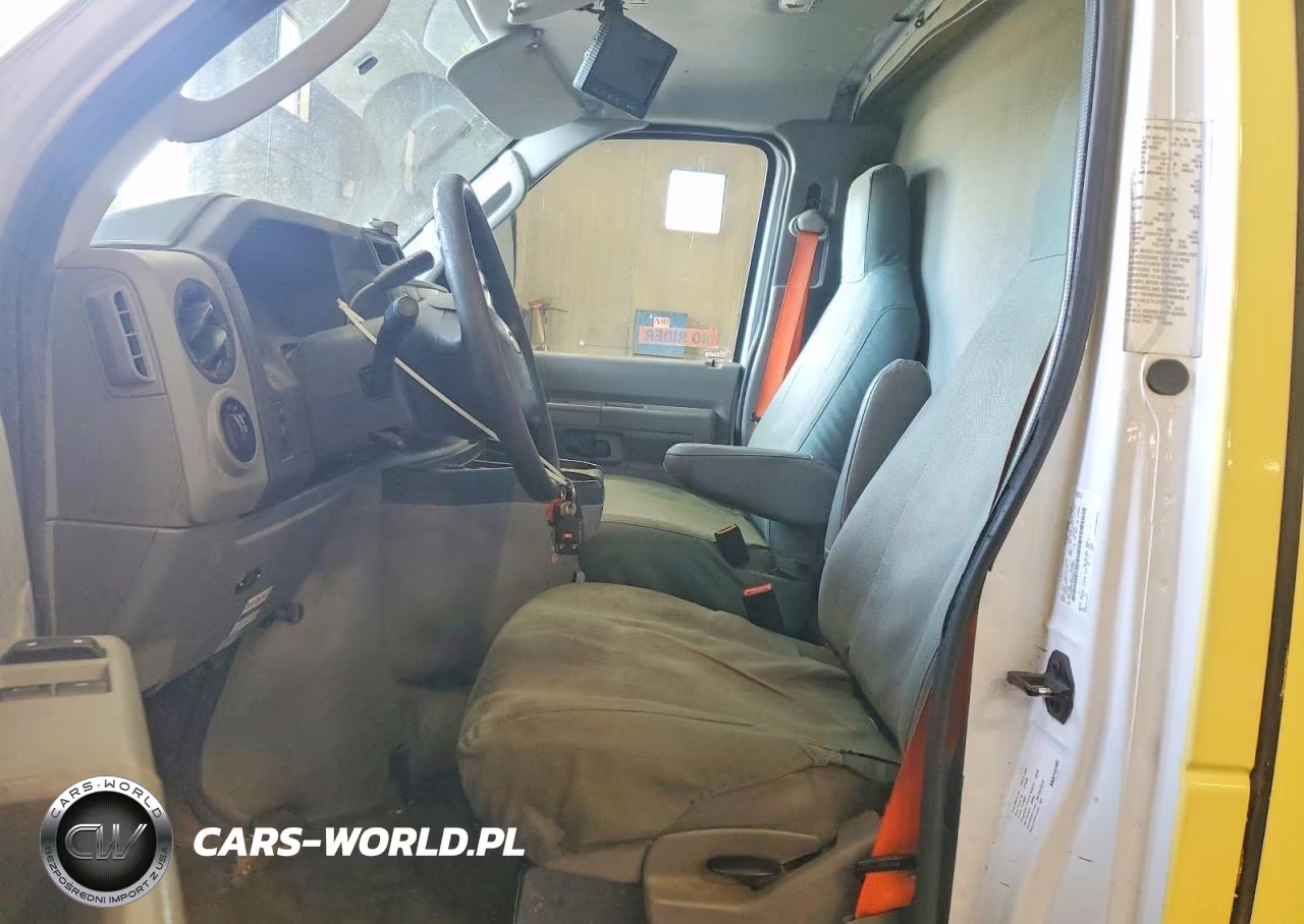 2019 Ford Cutaway E4 VIN:1FDXE4FS8KDC19358 - 7