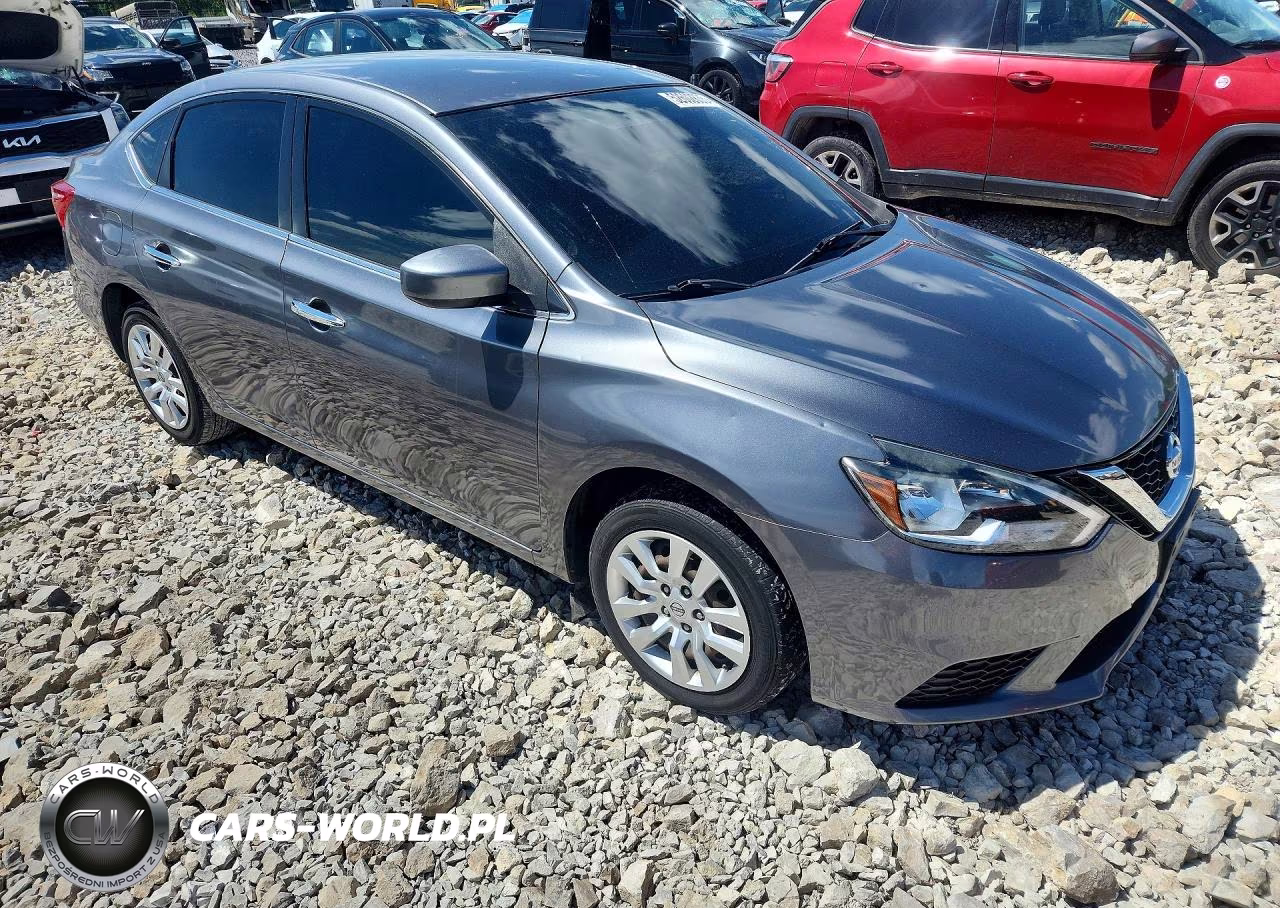 2018 Nissan Sentra S VIN:3N1AB7AP5JY290734 - 4