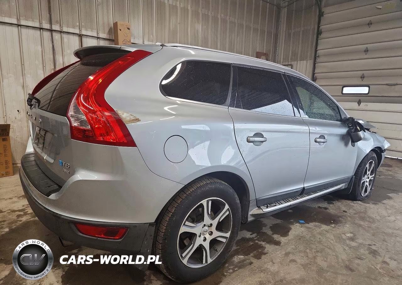 2011 Volvo Xc60 T6 VIN:YV4902DZ8B2135565 - 3
