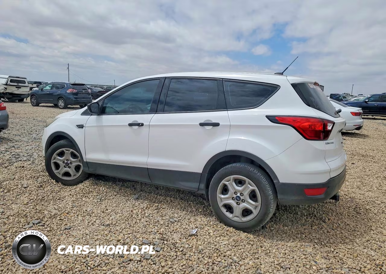 2019 Ford Escape S VIN:1FMCU0F71KUB56982 - 2