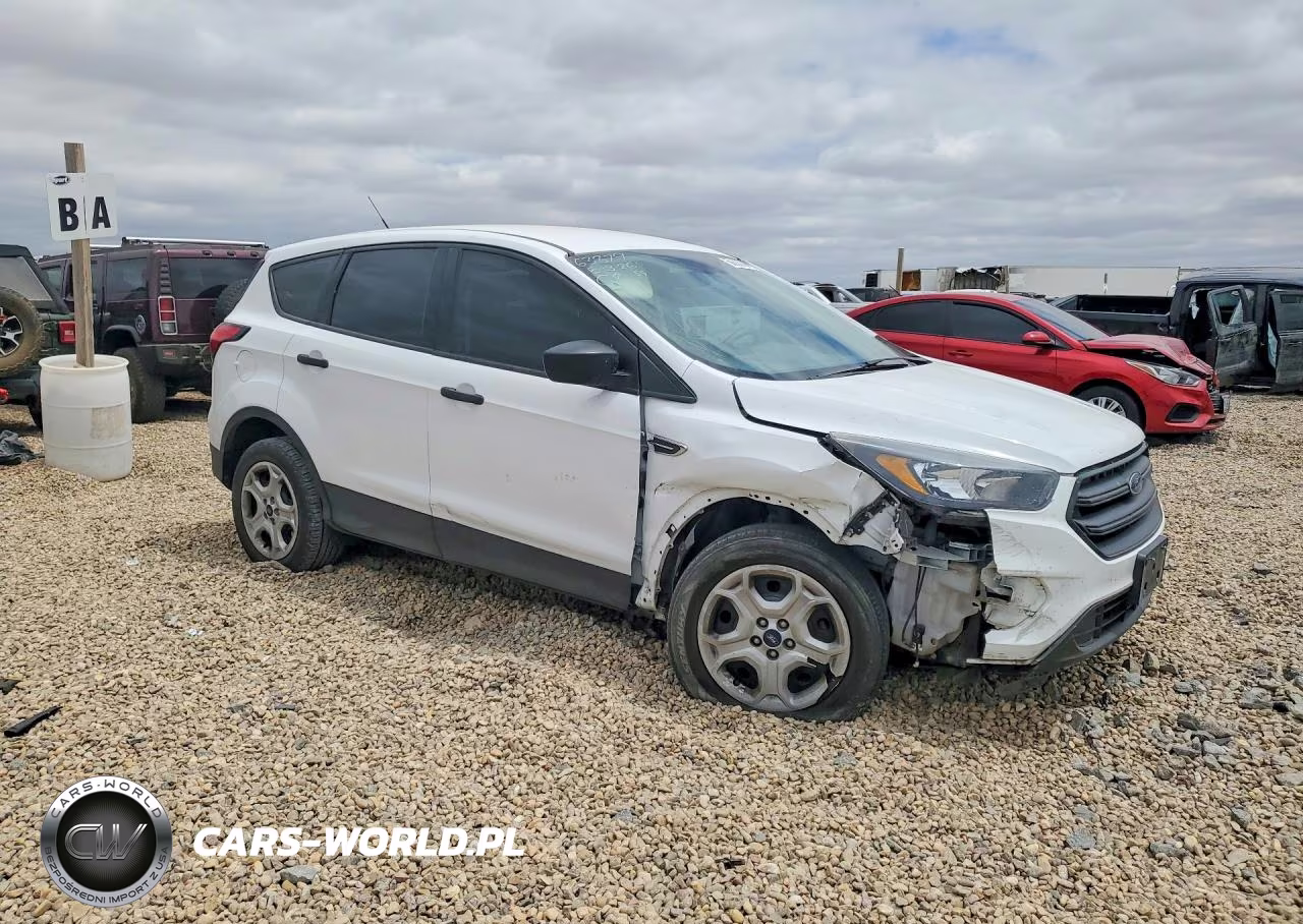 2019 Ford Escape S VIN:1FMCU0F71KUB56982 - 4