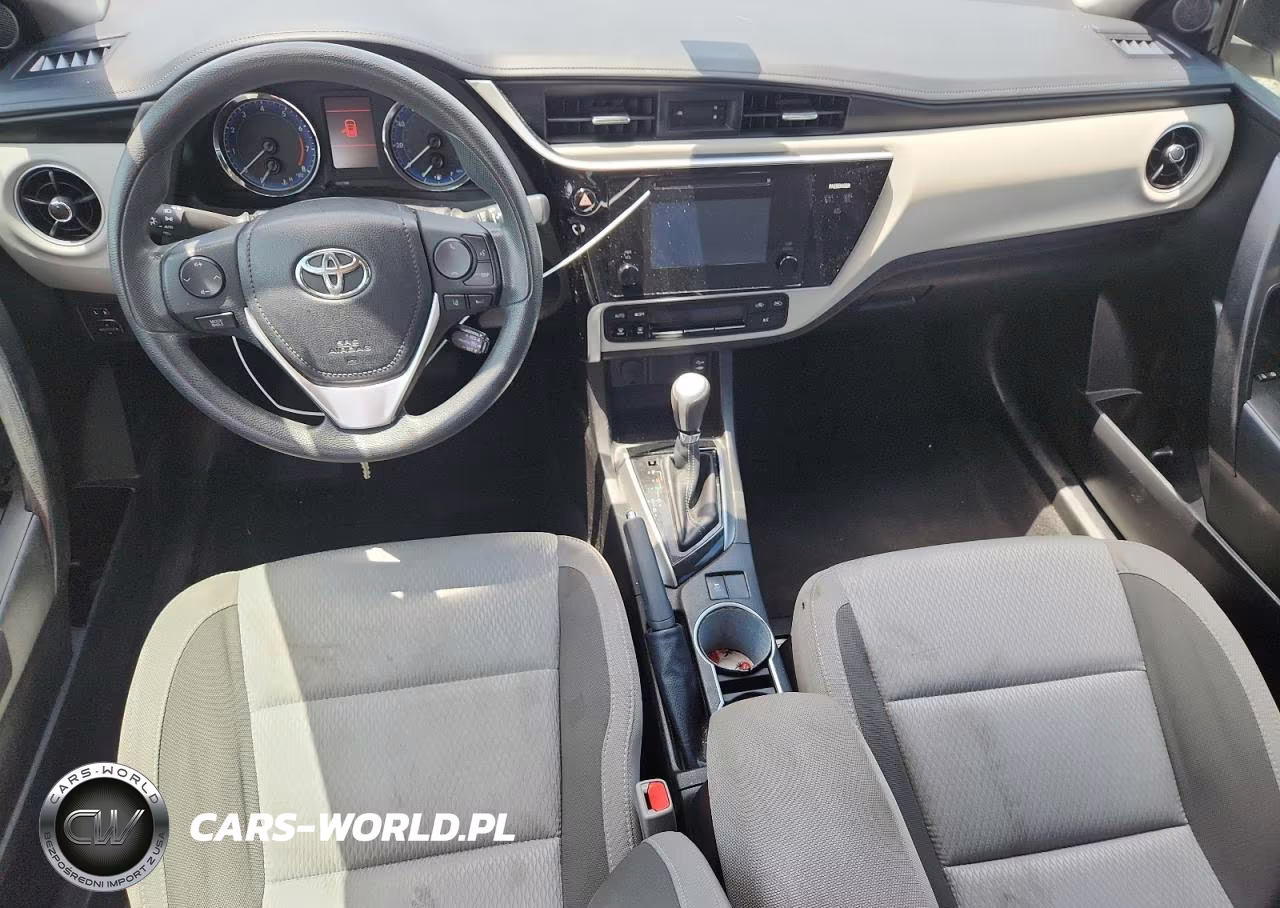 2017 Toyota Corolla Le VIN:5YFBURHEXHP648660 - 8