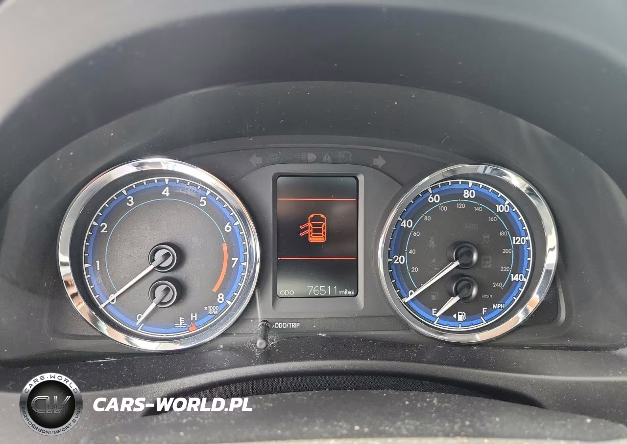 2017 Toyota Corolla Le VIN:5YFBURHEXHP648660 - 9