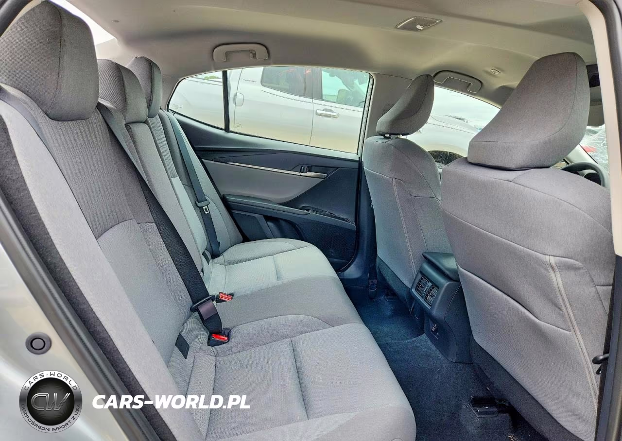 2025 Toyota Camry Le VIN:4T1DAACK4SU076197 - 10