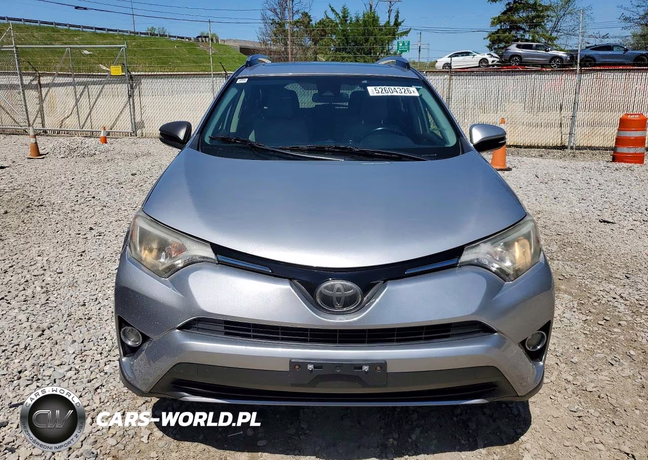 2018 Toyota Rav4 Xle VIN:JTMRFREV7JJ260843 - 5
