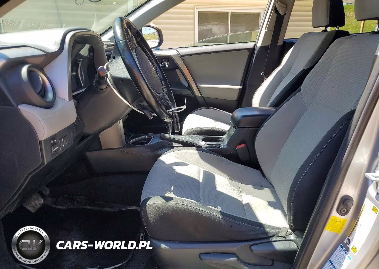 2018 Toyota Rav4 Xle VIN:JTMRFREV7JJ260843 - 7