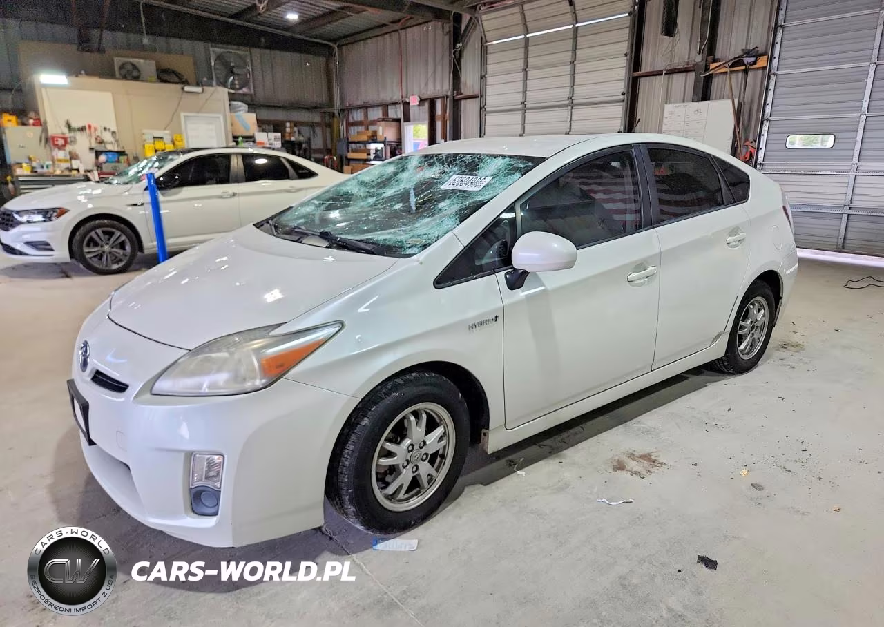 2011 Toyota Prius Two