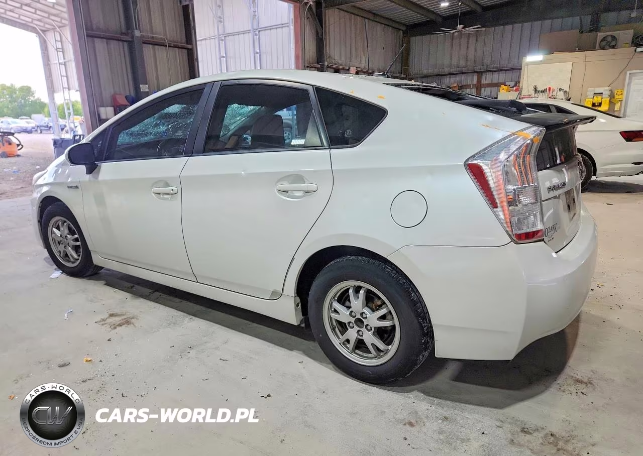 2011 Toyota Prius Two VIN:JTDKN3DU2B0273999 - 2