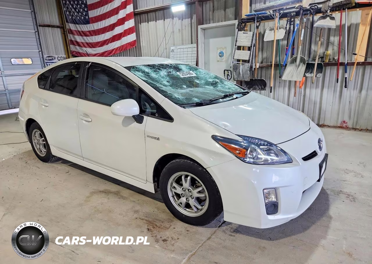 2011 Toyota Prius Two VIN:JTDKN3DU2B0273999 - 4