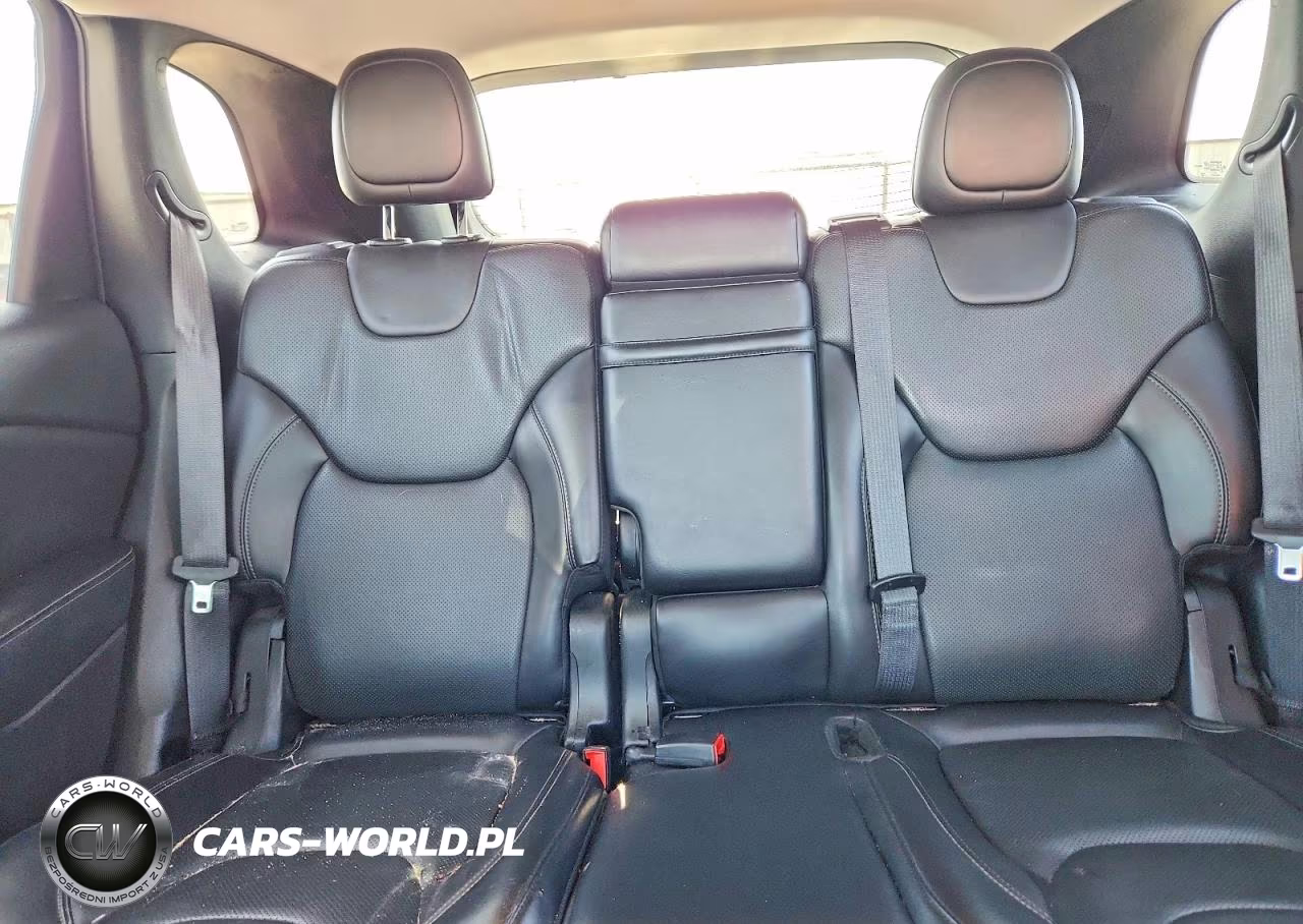 2019 Jeep Cherokee Limited VIN:1C4PJMDN6KD180489 - 10