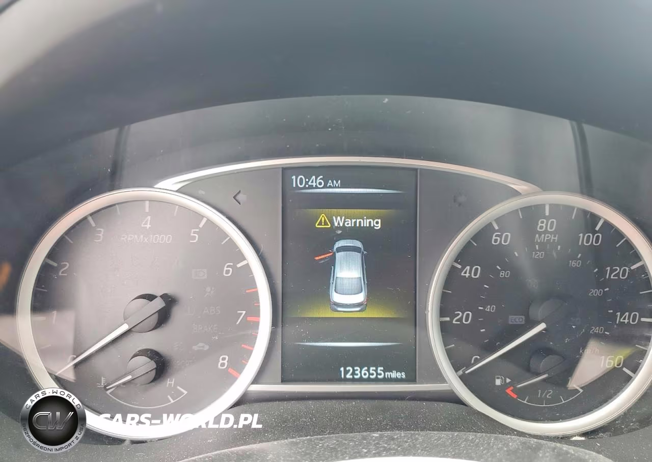 2017 Nissan Sentra Sr VIN:3N1AB7AP0HY351918 - 9