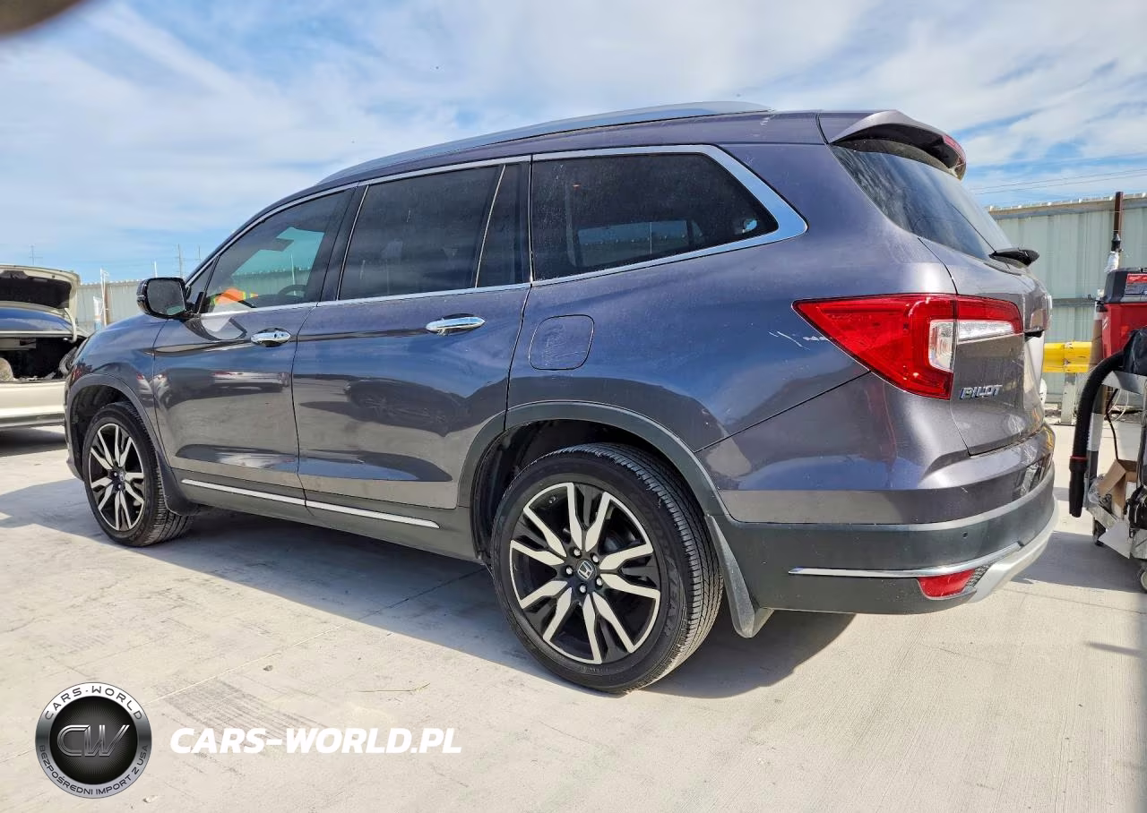 2020 Honda Pilot Touring VIN:5FNYF5H61LB021615 - 2