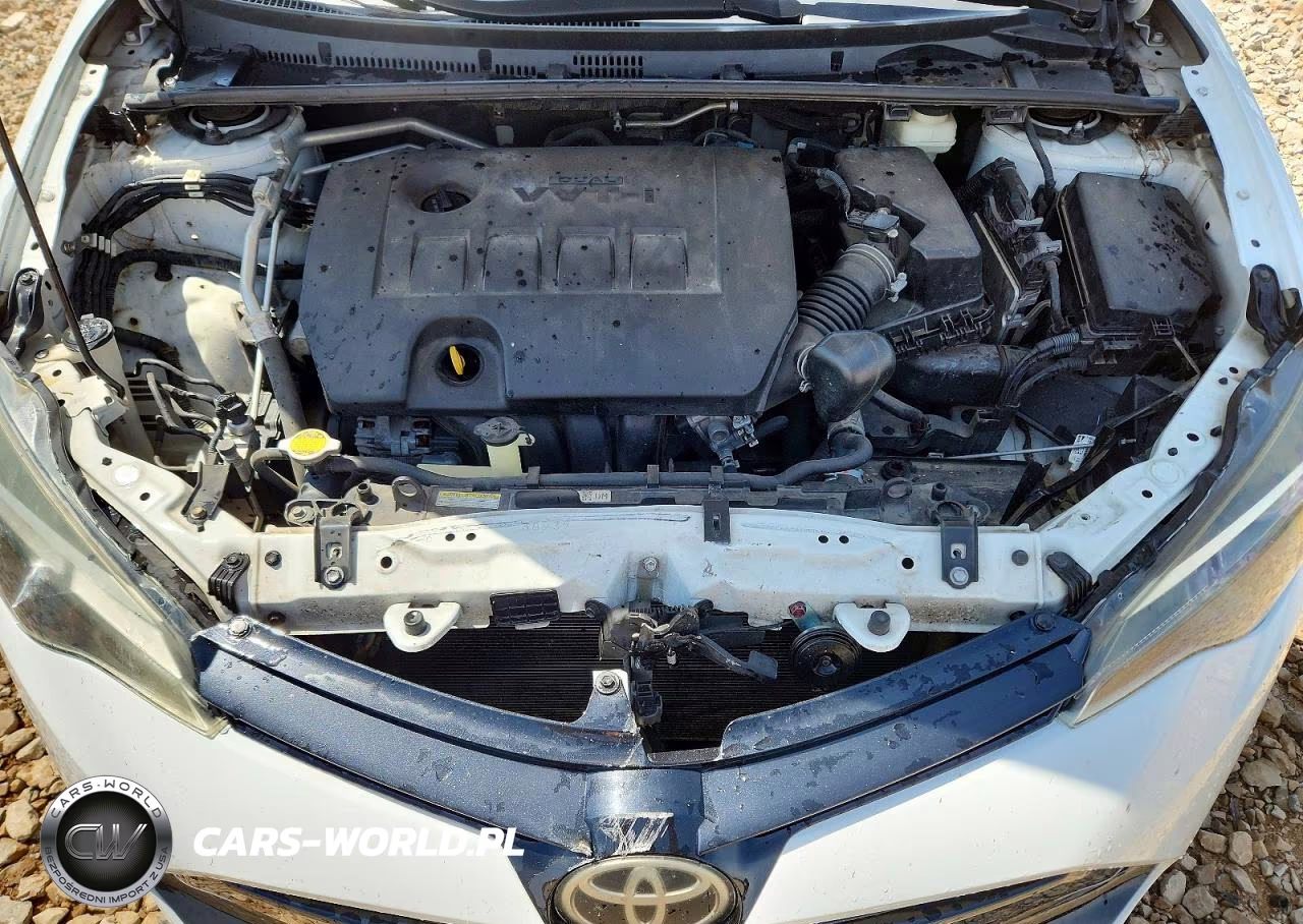 2017 Toyota Corolla Le VIN:5YFBURHEXHP664342 - 11