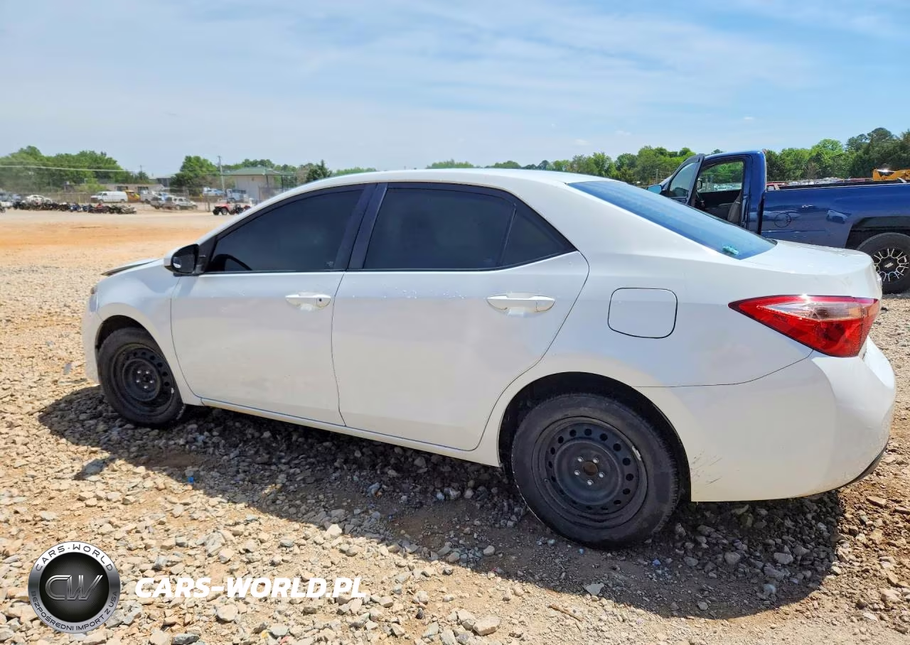 2017 Toyota Corolla Le VIN:5YFBURHEXHP664342 - 2