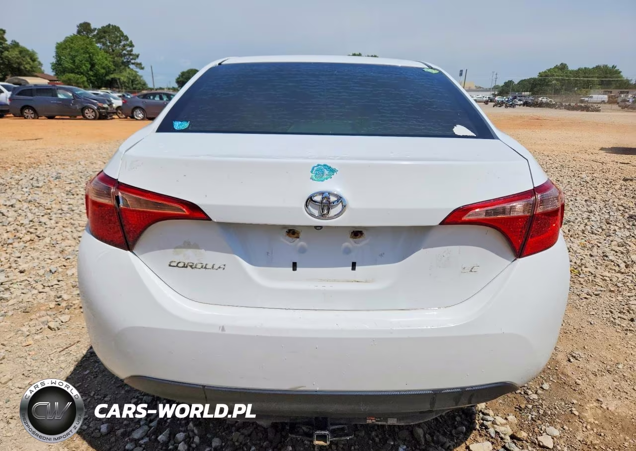 2017 Toyota Corolla Le VIN:5YFBURHEXHP664342 - 6