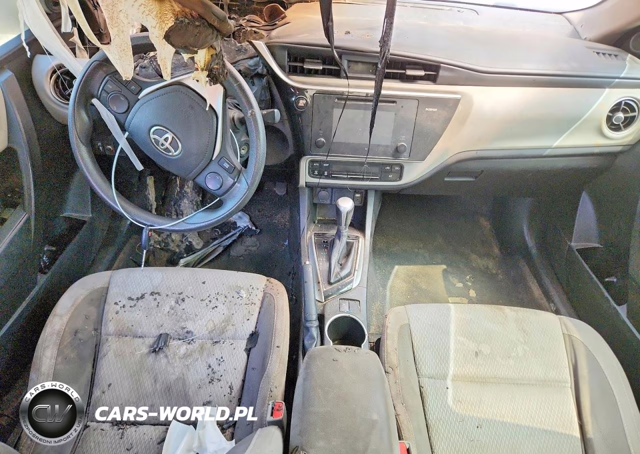 2017 Toyota Corolla Le VIN:5YFBURHEXHP664342 - 8
