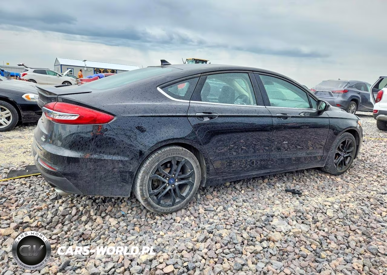 2020 Ford Fusion Se VIN:3FA6P0HD5LR233170 - 3