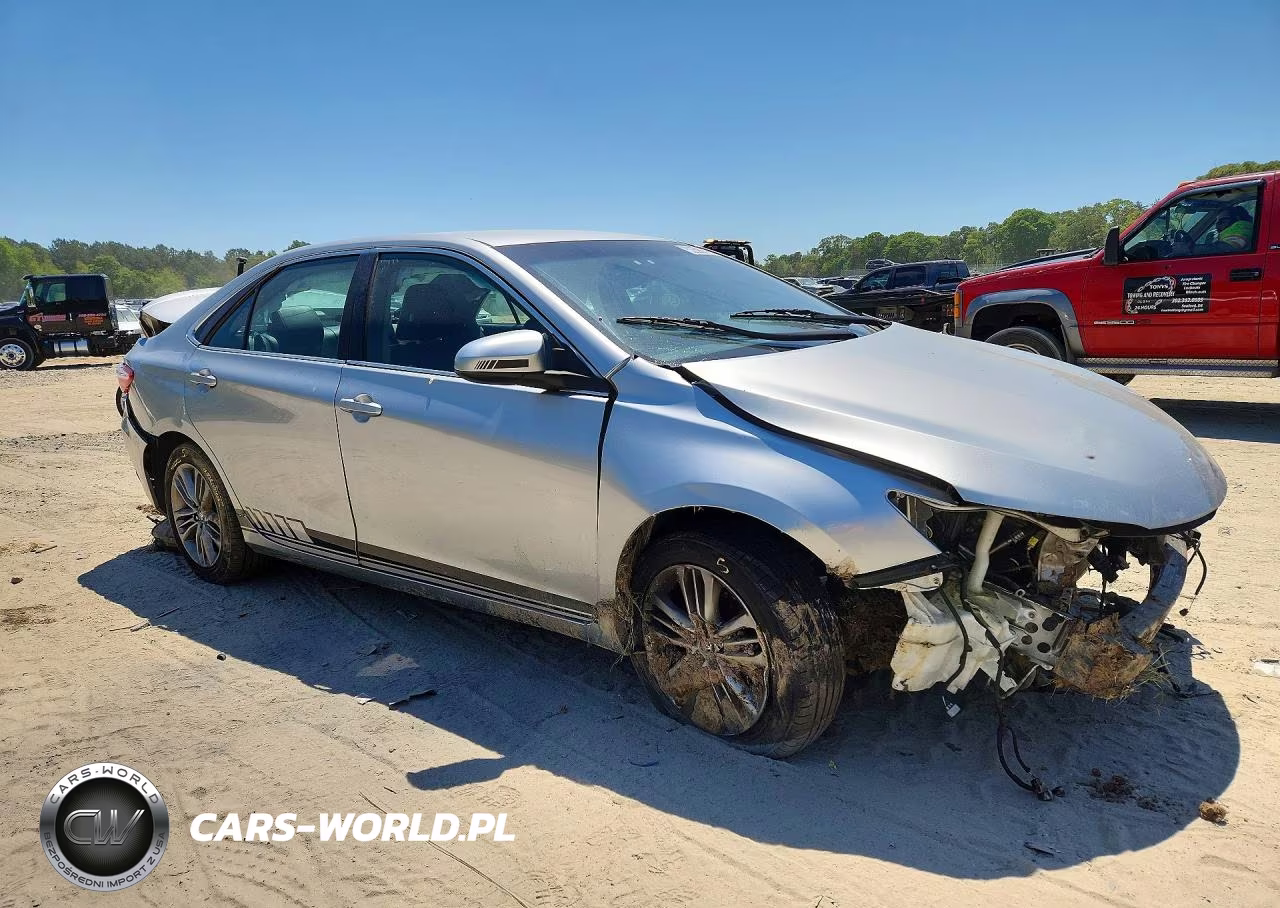 2016 Toyota Camry Se VIN:4T1BF1FK2GU591663 - 4