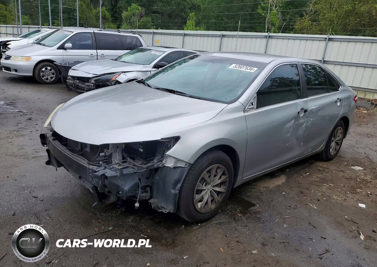 2015 Toyota Camry Le