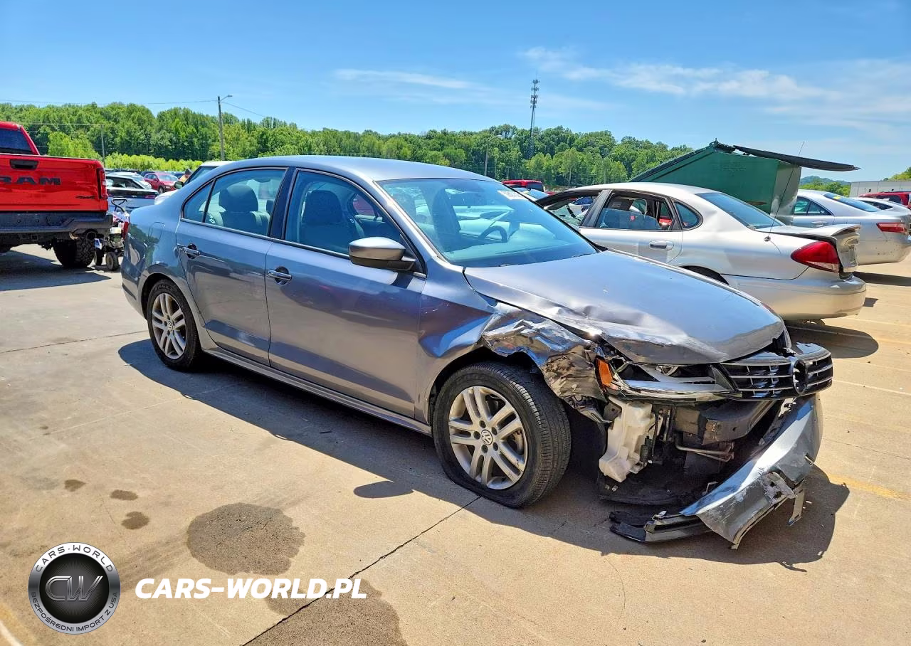 2018 Volkswagen Jetta S VIN:3VW2B7AJ8JM234028 - 4