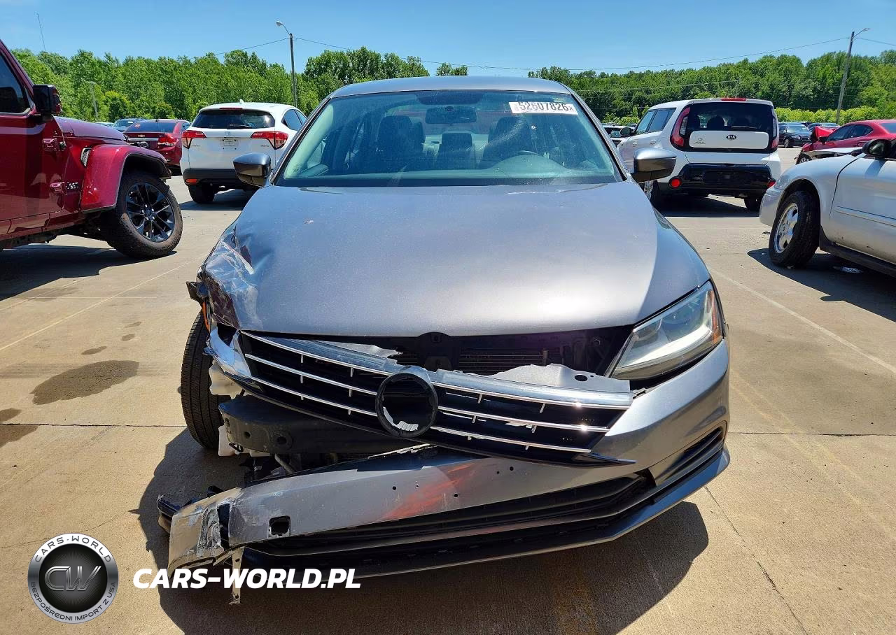 2018 Volkswagen Jetta S VIN:3VW2B7AJ8JM234028 - 5