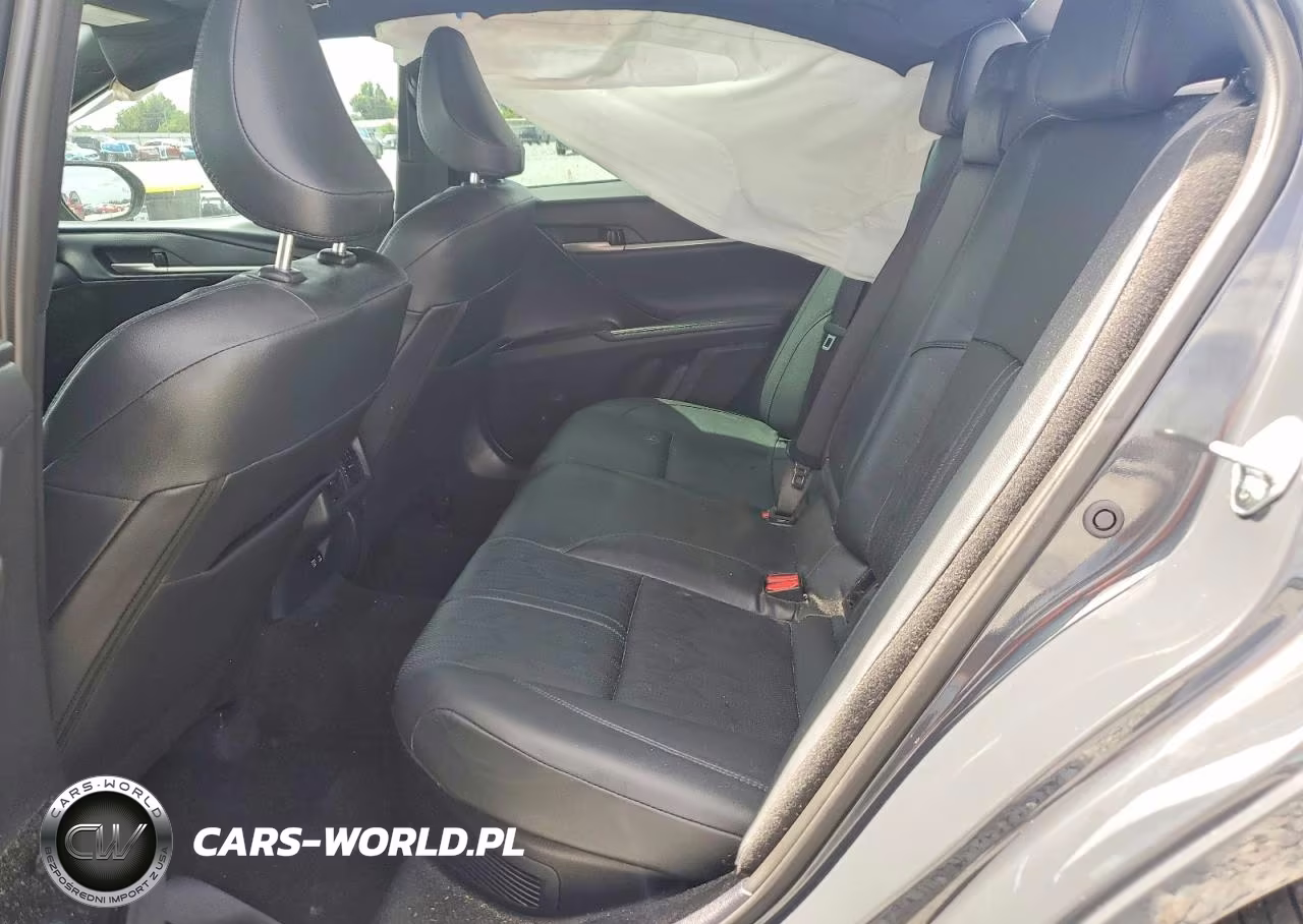 2025 Toyota Camry Xse VIN:4T1DAACK1SU053282 - 10