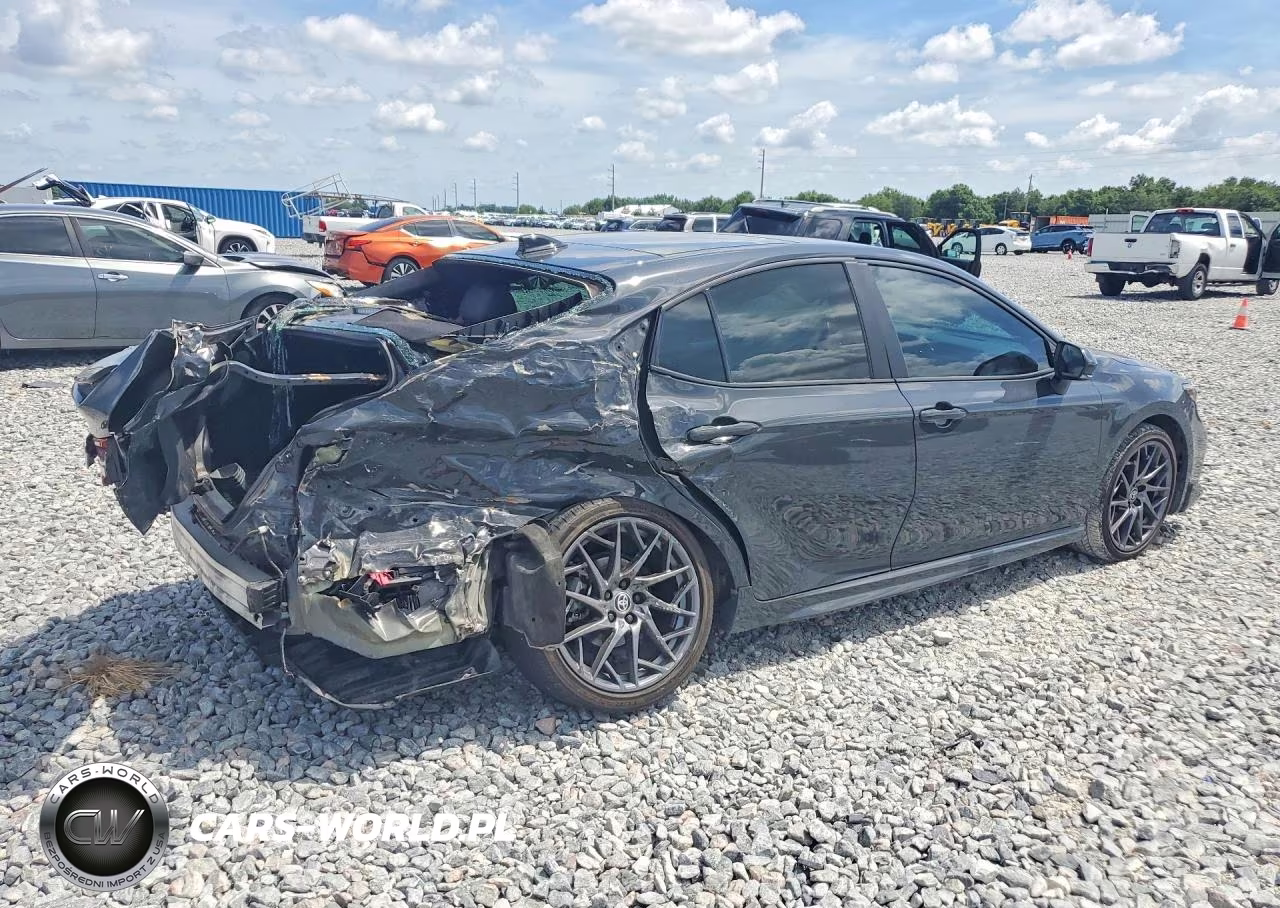 2025 Toyota Camry Xse VIN:4T1DAACK1SU053282 - 3