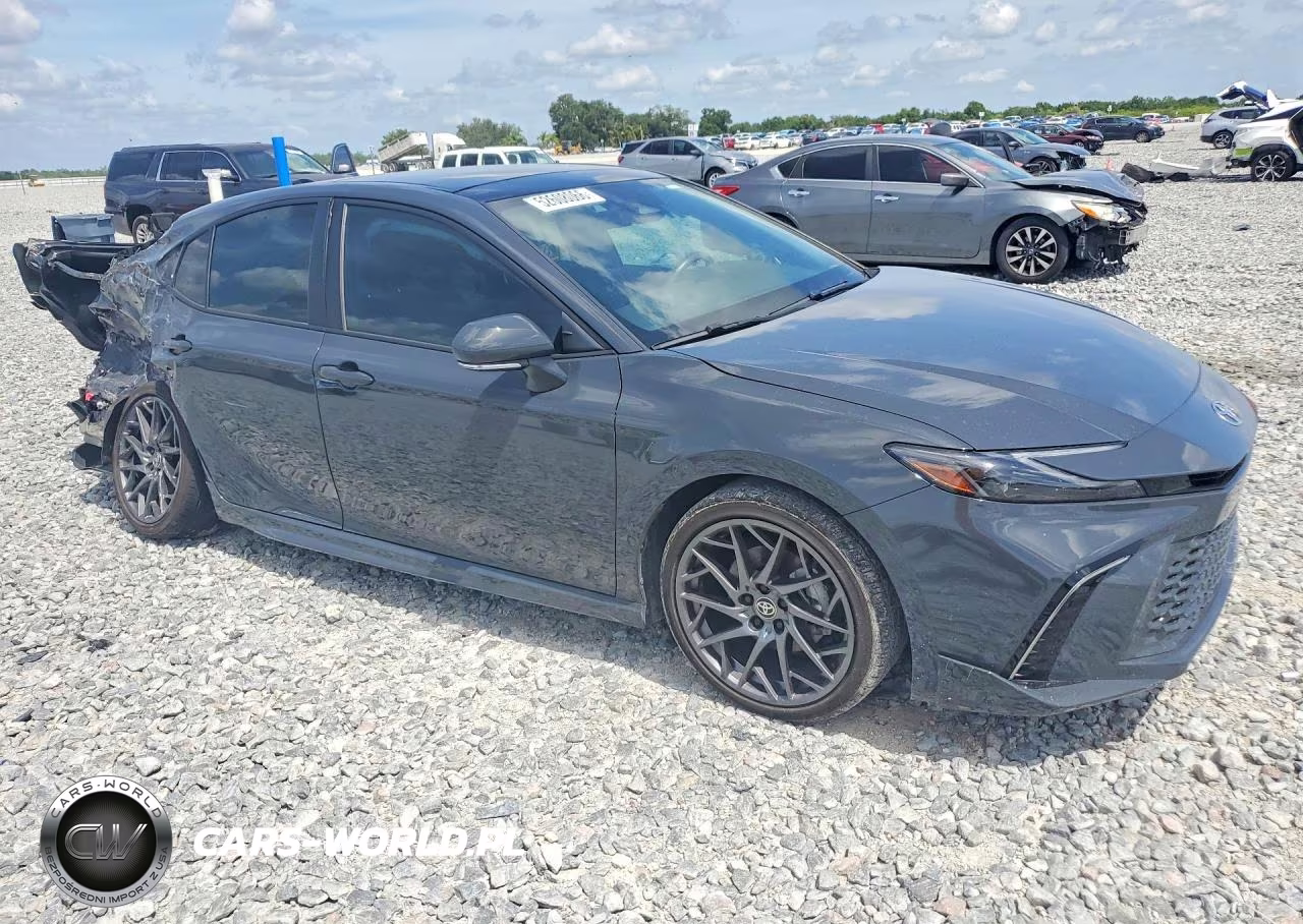 2025 Toyota Camry Xse VIN:4T1DAACK1SU053282 - 4