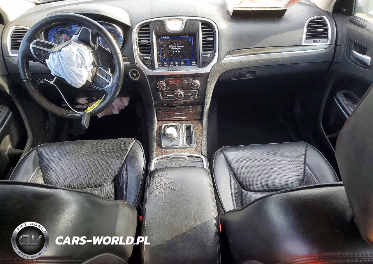 2019 Chrysler 300 Limited VIN:2C3CCAEG9KH693542 - 8