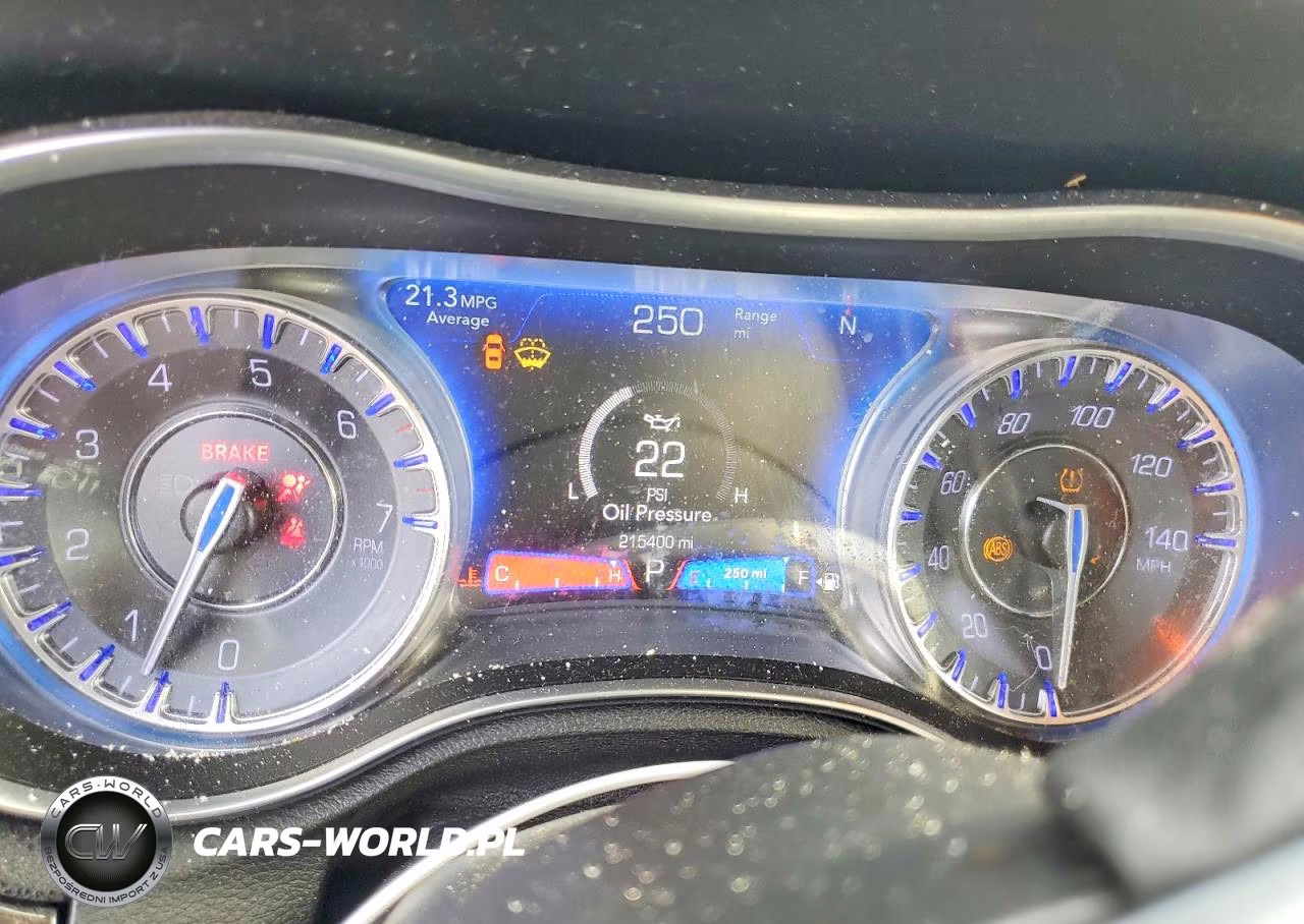 2019 Chrysler 300 Limited VIN:2C3CCAEG9KH693542 - 9