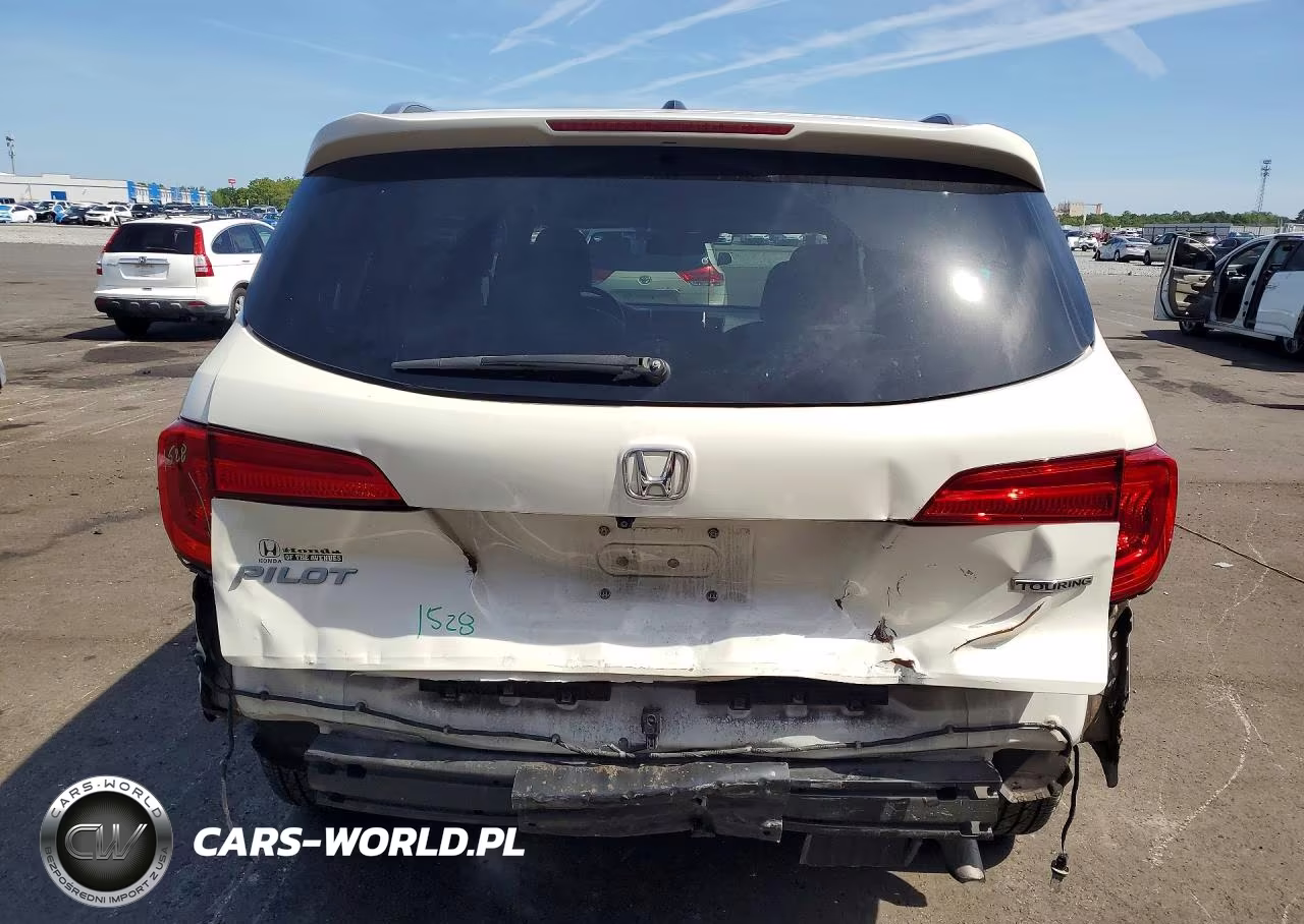 2017 Honda Pilot Touring VIN:5FNYF5H94HB029483 - 6