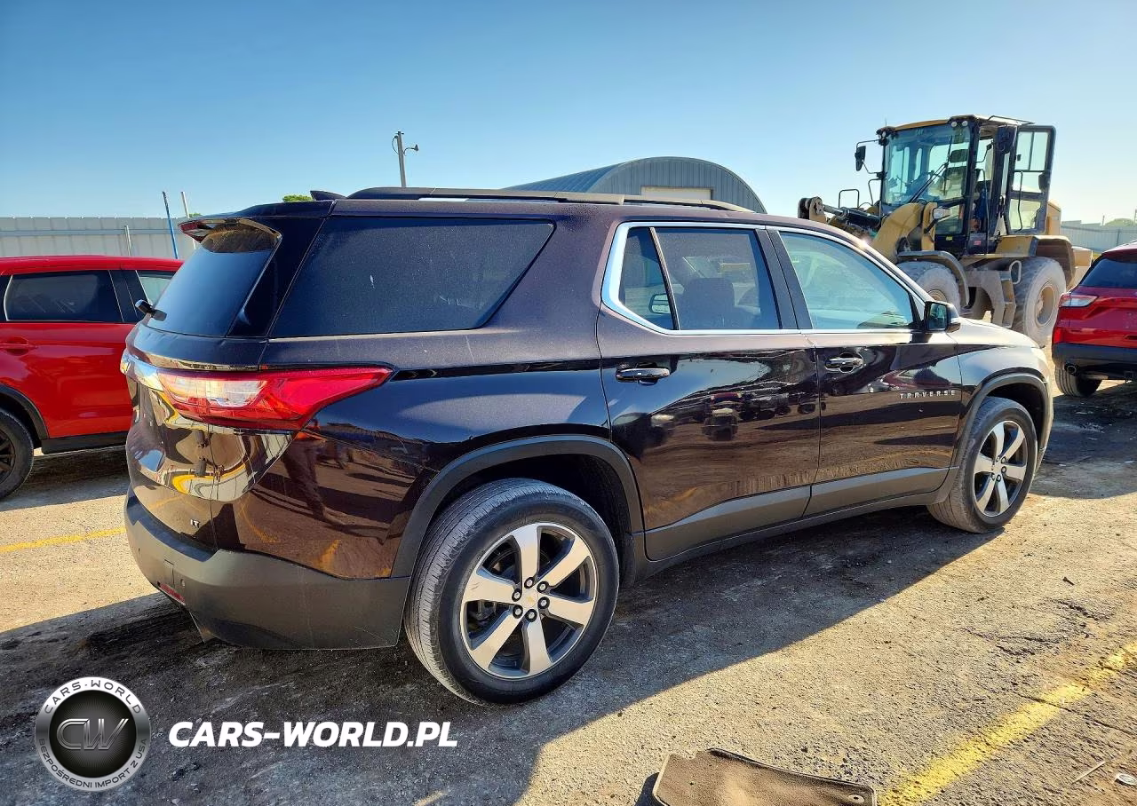 2020 Chevrolet Traverse Lt VIN:1GNEVHKW8LJ141296 - 3