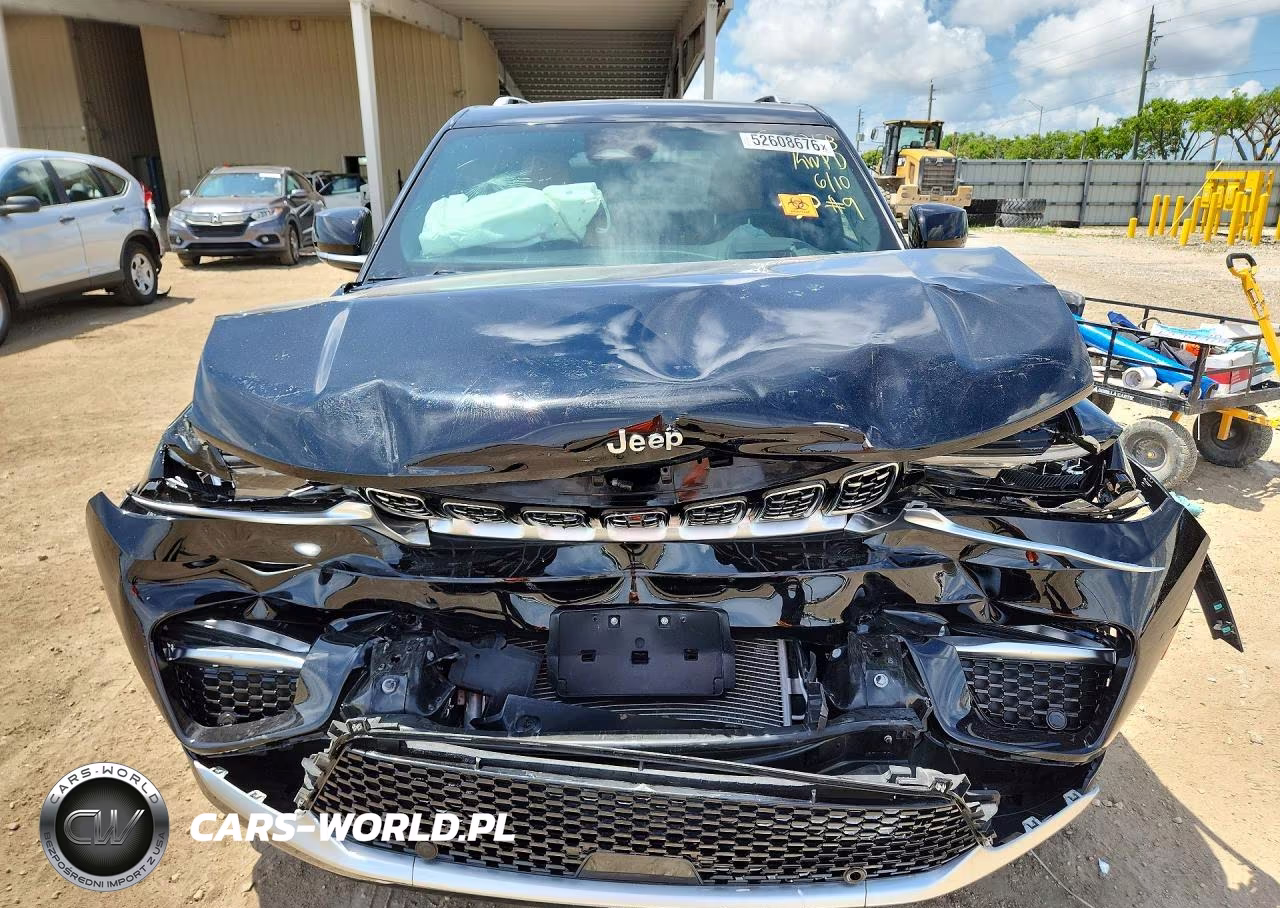 2022 Jeep Grand Cherokee Summit VIN:1C4RJHEGXN8635258 - 5
