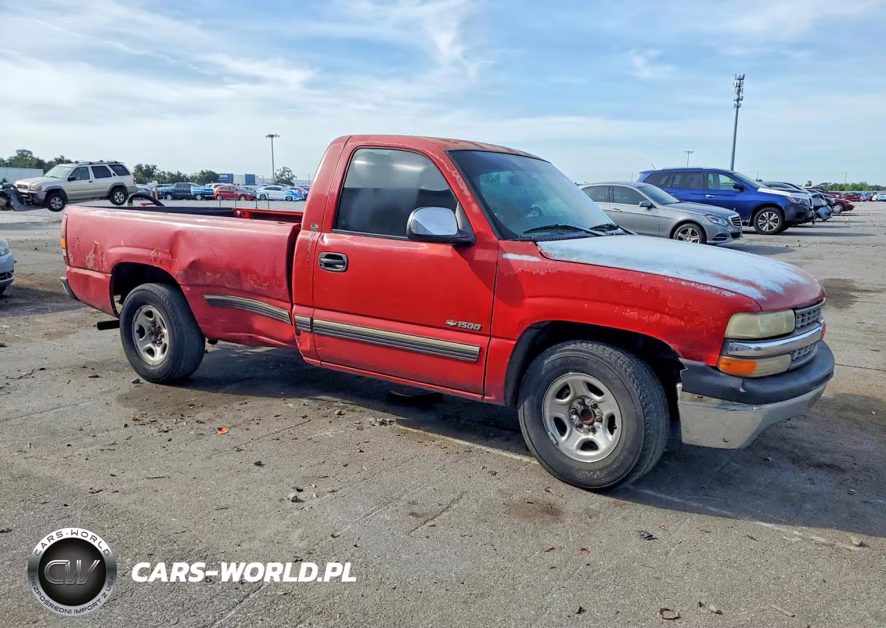 2000 Chevrolet Silverado C1500 VIN:1GCEC14V6YE255517 - 4