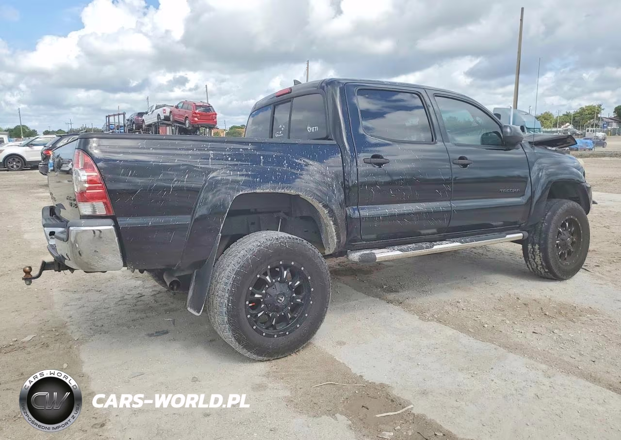 2015 Toyota Tacoma Prerunner V6 VIN:5TFJU4GN8FX068466 - 3